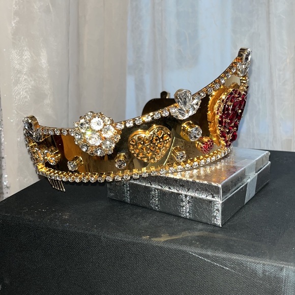 Gold Brass Red Crystal Heart Head Tiara Crown - Picture 1 of 7